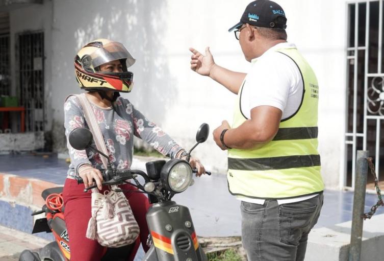 Controles de tránsito refuerzan la seguridad de motociclistas.