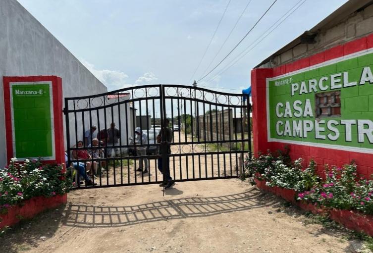 Al momento de la revisión técnica se estableció que las viviendas no tenían contrato vigente con la compañía