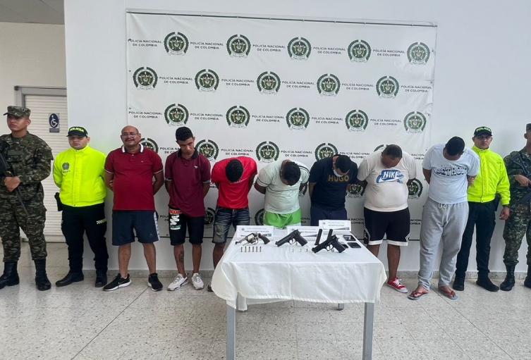 Las autoridades señalaron que ahora todos los implicados seguirán su proceso de judicialización ante la Fiscalía General de la Nación.