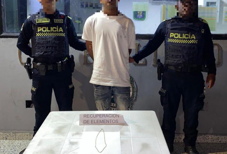Capturan a joven señalado de robar cadena de oro a turista francés en Getsemaní 