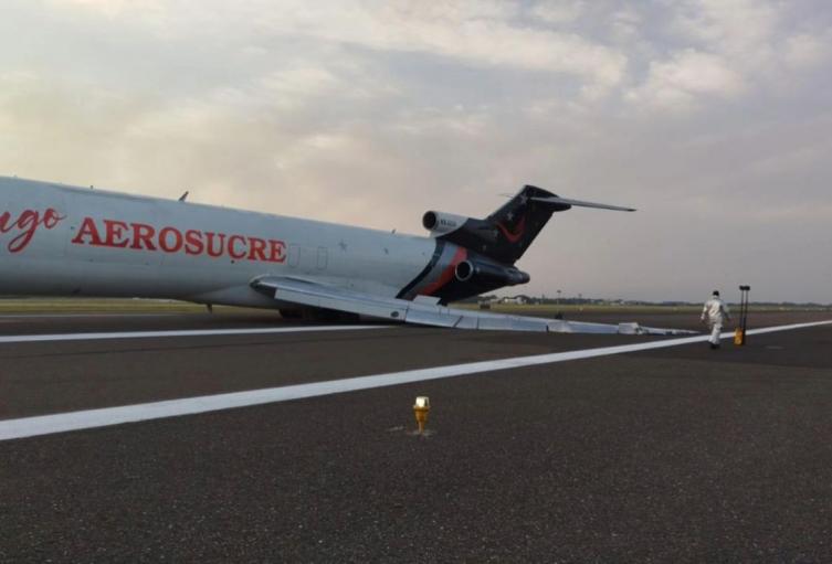Avión de carga de Aerosucre sufrió falla en el tren de aterrizaje y mantiene cerrado el aeropuerto de Barranquilla