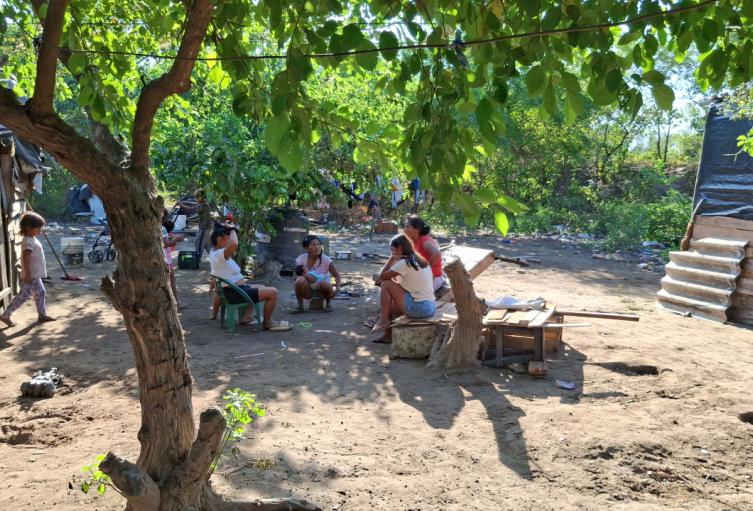 Indígenas Yukpa sobreviven sin agua ni comida en Barranquilla