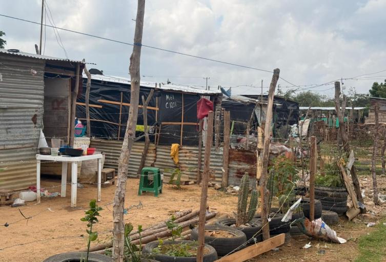 Asentamiento, La Pista.