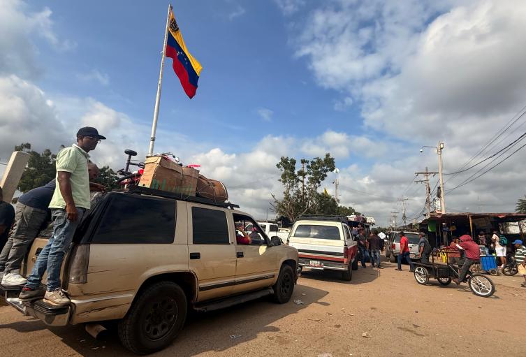 Se reactiva el comercio en la frontera de Paraguachón.