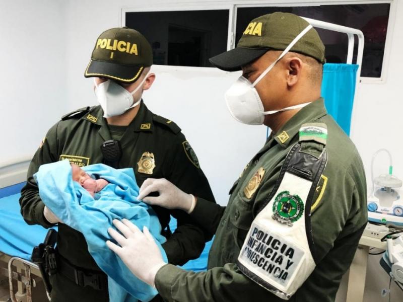 Bebé recién nacido que había sido abandonado en Barranquilla fue rescatado  por la Policía