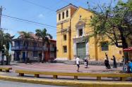 Con vallas de la Policía fue cerrada la Plaza de la Trinidad