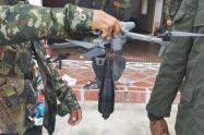 Las disidencias de las farc lanzaron cargas explosivas contra militares que realizan un puesto de control