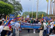 Líderes políticos  aseguran que el país atraviesa momentos difíciles y que la condena contra el exmandatario representa un atentado contra quienes lucharon por la democracia.
