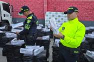 Incautan 64,500 cajas de cigarrillo de contrabando avaluadas en $1,200 millones de pesos en Barranquilla