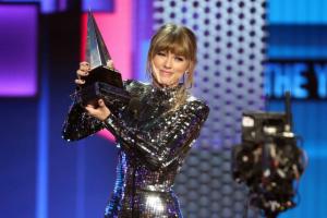 Taylor Swift en los American Music Awards