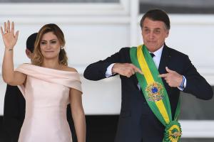 Michelle Bolsonaro y Jair Bolsonaro, primera dama y presidente de Brasil, respectivamente, en Brasilia