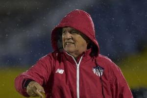 Julio Comesaña, Junior