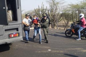 Indígenas Wayúu capturados en la Troncal del Caribe