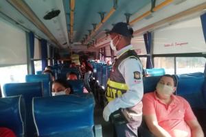 Autoridades vigilan medidas sanitarias. 