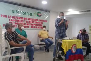 Trabajadores reclaman el pago atrasado de salarios