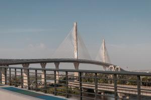 Adjudican obras complementarias en el puente. 