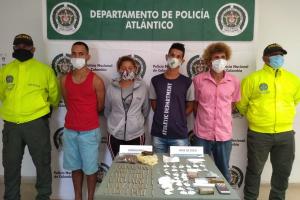 Policía desmantela 'narcogallera'. 