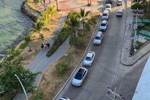 Caravana de vehículos en protesta