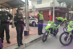 Hombre que portaba granada se enfrentó con las autoridades y escapó. 