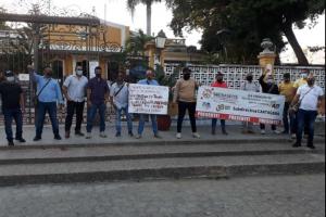 Miembros de la Unidad Nacional de Protección en Cartagena exigen garantías laborales