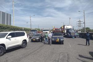 Camioneros retomaron protestas en Cartagena, por la negativa de levantar las talanqueras en los peajes