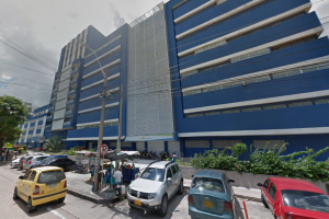 Hospital Metropolitano de Barranquilla, al cual llega Alberto Acosta como gerente. 