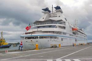 Tras más de un año de suspensión, llega el primer crucero con más de 300 pasajeros a Cartagena 