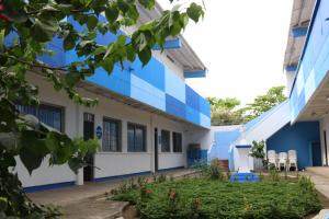 El colegio fue construido en la margen izquierda de Montería