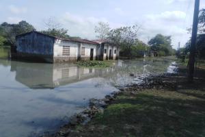  Las inundaciones llevan varios varios meses .