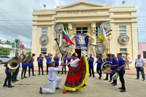 Iniciò  el Festival Nacional del Porro