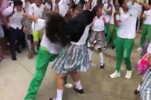 pelea en colegio de Cartagena