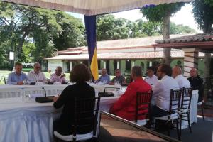 Restablecimiento de diálogos con el ELN. 