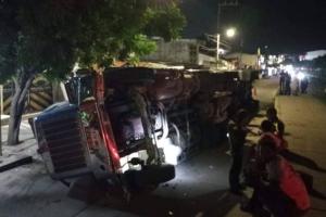 La Policía Nacional custodió la mercancía para evitar ser saqueada 