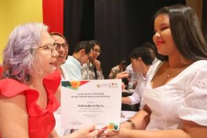 Becas