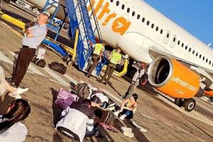 Desde ayer 11 de enero están esperando que salga el vuelo.