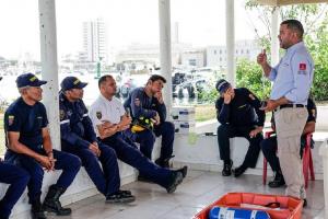 Equipos para el Cuerpo Oficial de Bomberos de Cartagena