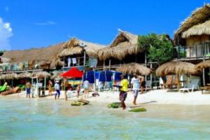 A varios turistas también se les llevaron sus pertenencias