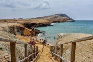 Uno de los sitios turísticos en La Guajira es el Cabo de La Vela. 