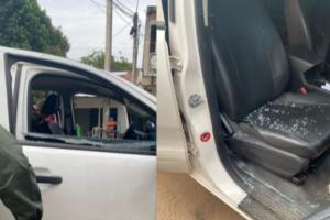 En el momento del ataque se encontraban dos escoltas y la asesora jurídica en el vehículo, quienes resultaron ilesos.