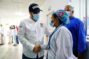 Yamil Arana visita Hospitales 
