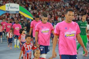 Junior hace homenaje a las mujeres 