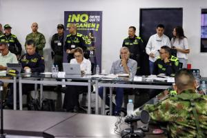 Mindefensa se reunió con autoridades del Atlántico y miembros de la cúpula policial y militar. 