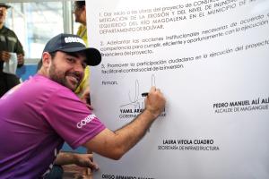 Yamil anuncia inversión para casas en Magangué