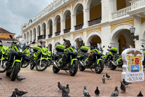 Motos y camionetas para reforzar operativos de seguridad en Bolívar