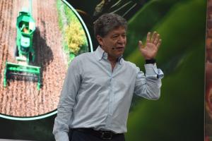 Presidente de la Andi, Bruce Mac Master