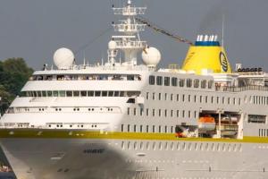 Cartagena recibe al crucero MS Hamburg, que no pudo atracar en Barranquilla 11 dic 2024