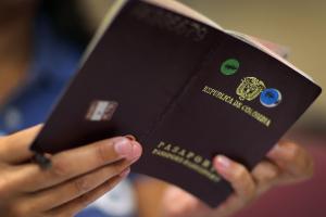 Pasaportes de Colombia se fabricarán en Portugal