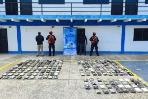 Imagen paquetes de droga incautada