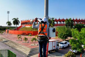 Refuerzan seguridad en la Villa Olímpica y la Plaza de Todos con nueva sala de monitoreo