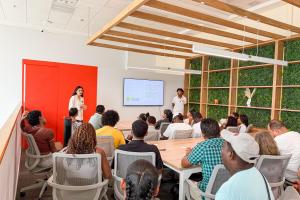 Más de 60 prestadores turísticos de Cartagena se capacitaron en Diseño y Creación de Producto Turístico